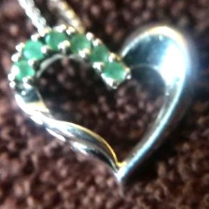 BEAUTIFUL EMERALD PENDANT NECKLACE 925